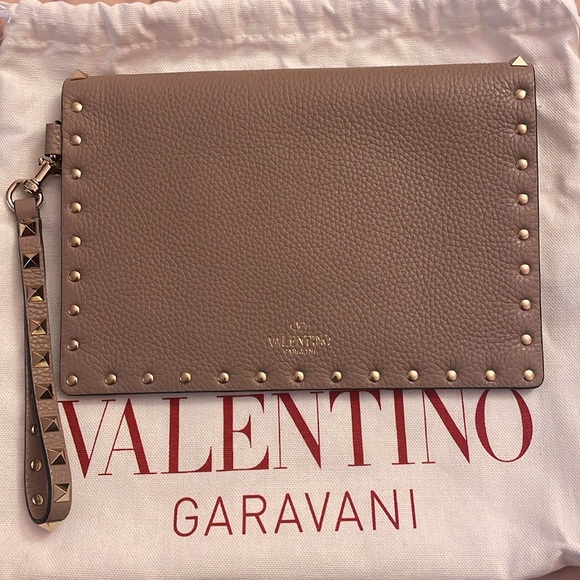 Valentino Garavani Envelope Wristlet (box and dustbag included) - Picture 3 of 9